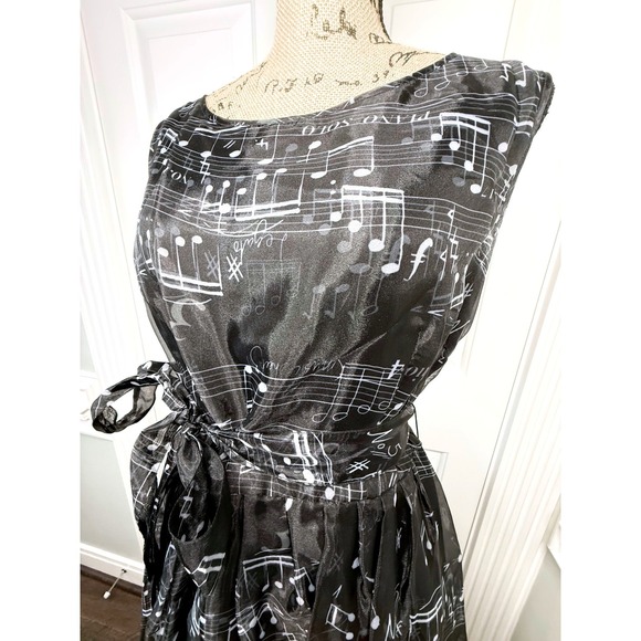 Samuel Dong Black Musical Note Print Maxi Dress Sleeveless Tie Waist Full Skirt - Picture 2 of 12